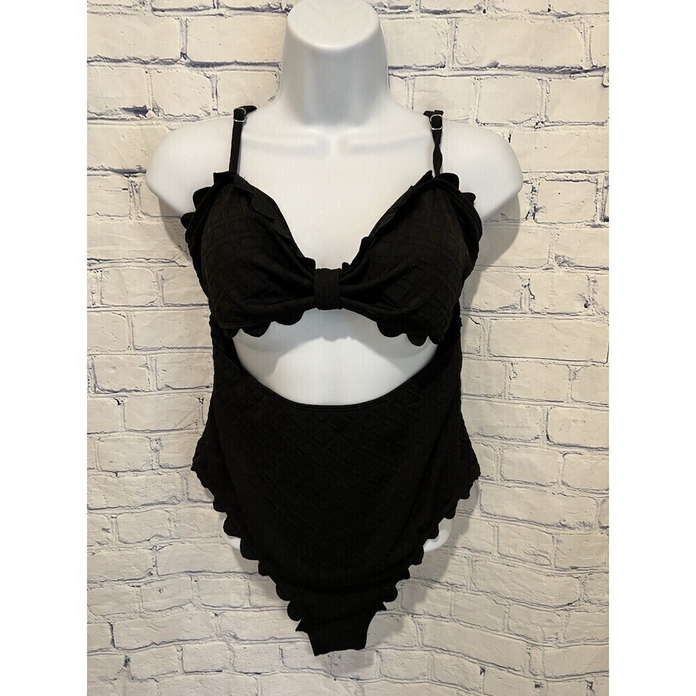 Women's One Piece Swimsuit Black Cutout Scallop Trim Size XL NWOT